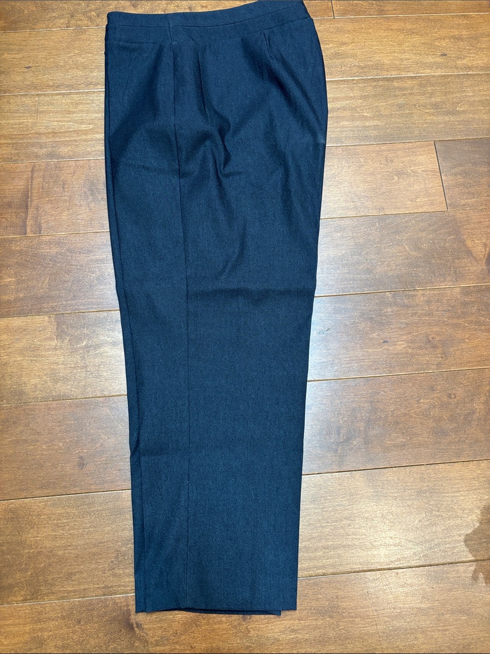 Tailored Straight-Leg Dress Trousers in Navy